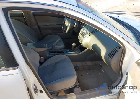 2005 Nissan Altima 2.5 S из США, поврежденный, VIN 1N4AL11D75C221786